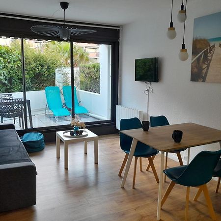 Joli 2 Pieces Sur Le Port Avec Piscine, Terrasse, Parking Leilighet Capbreton Eksteriør bilde