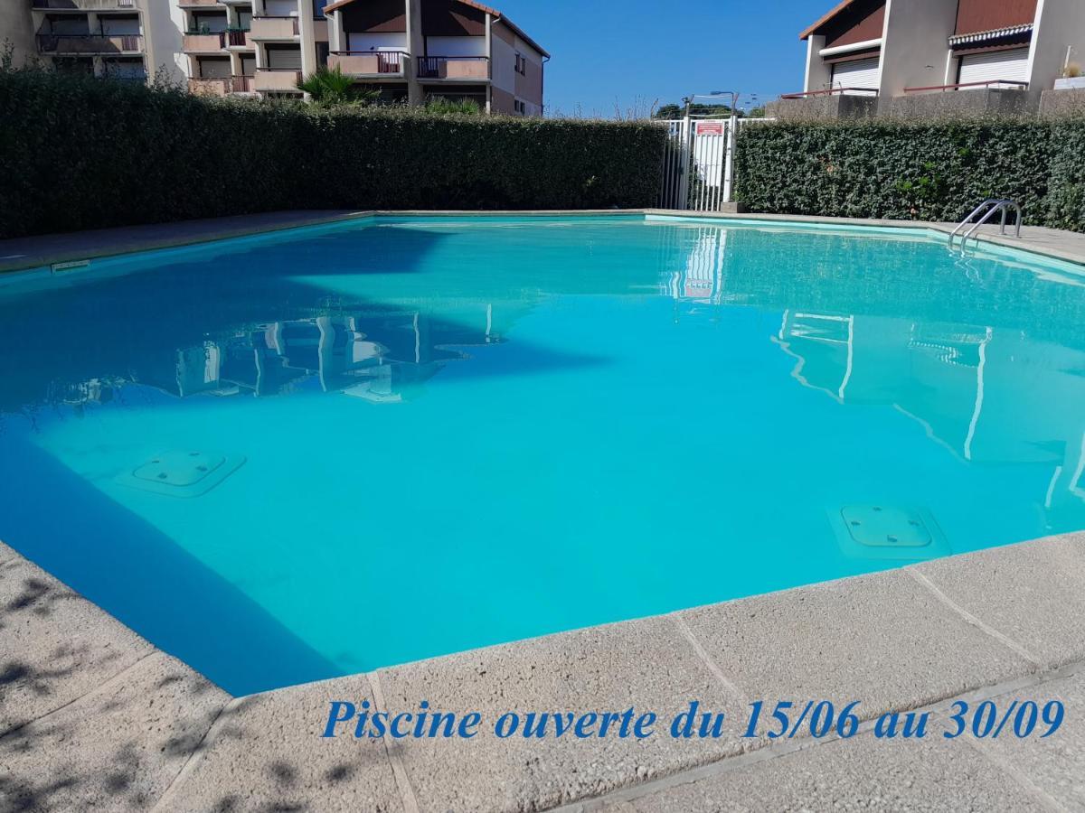 Joli 2 Pieces Sur Le Port Avec Piscine, Terrasse, Parking Leilighet Capbreton Eksteriør bilde