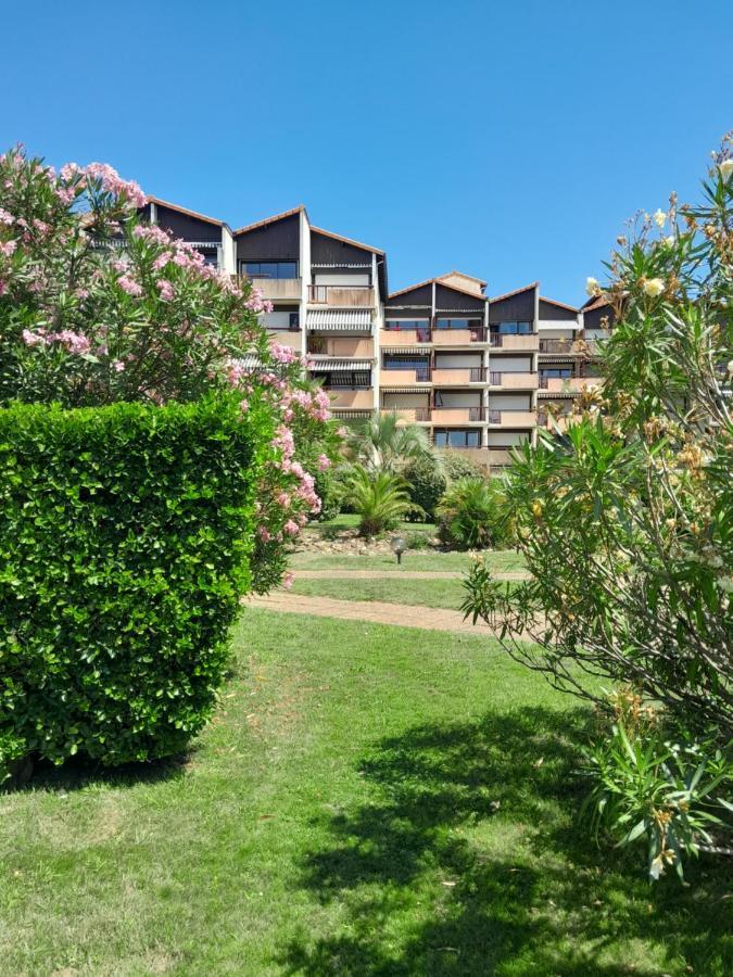 Joli 2 Pieces Sur Le Port Avec Piscine, Terrasse, Parking Leilighet Capbreton Eksteriør bilde