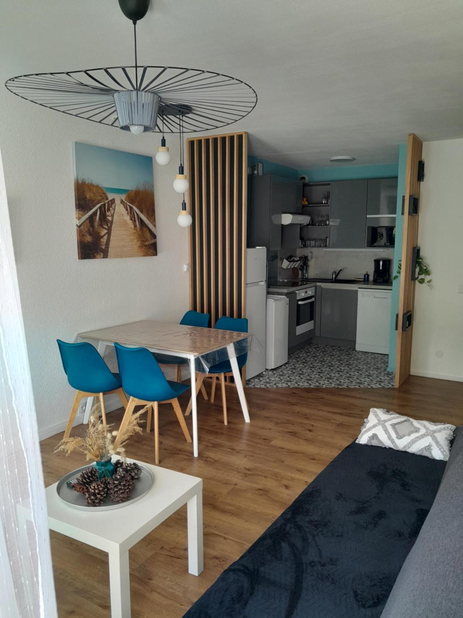 Joli 2 Pieces Sur Le Port Avec Piscine, Terrasse, Parking Leilighet Capbreton Eksteriør bilde