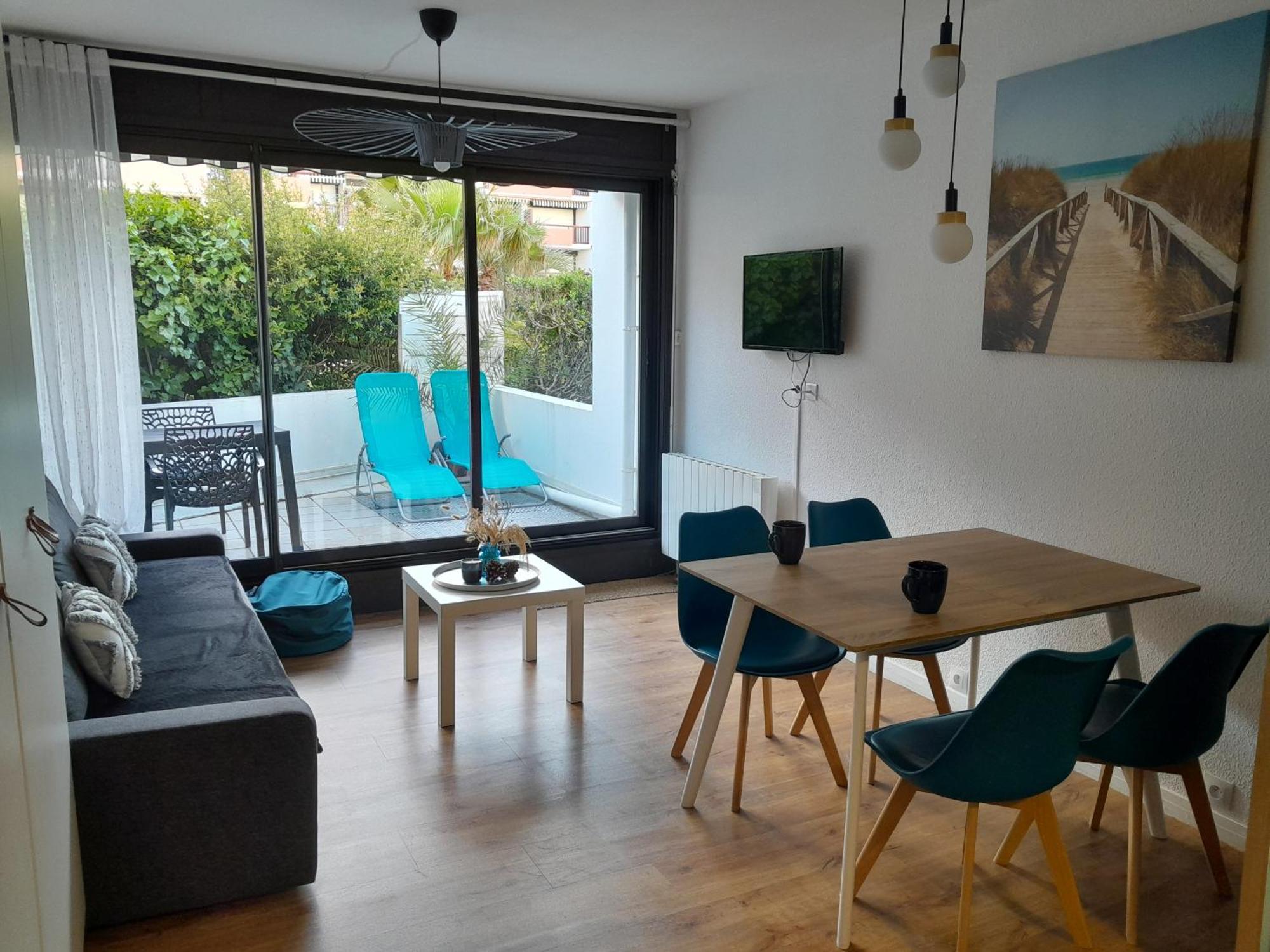 Joli 2 Pieces Sur Le Port Avec Piscine, Terrasse, Parking Leilighet Capbreton Eksteriør bilde